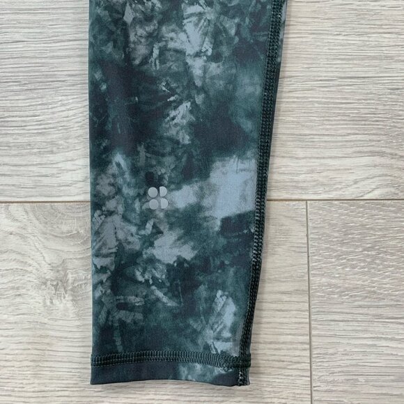 SWEATY BETTY Zero Gravity 7/8 Running Leggings In Green Tie Dye Print - Picture 9 of 14